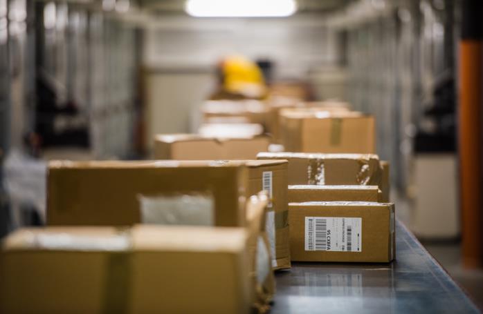 Why Are More Apartment and Commercial Buildings Enlisting Parcel Management Specialists?